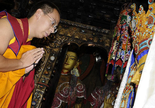 ༄༅།།པཎ་ན་ར་་་ས་་ལ་་མག་ས་གག་ལག་ཁང་་མད་མཇལ་ལ་བས་པ་མ་ཟད་ད་འན་པ་མས་ལ་ག་དབང་གནང་བ།