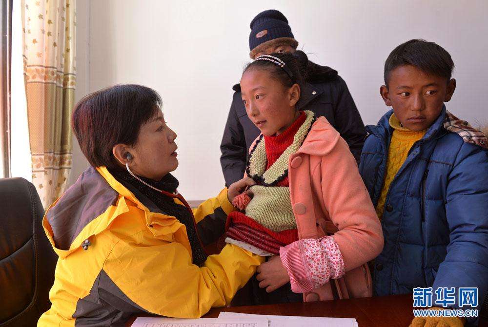 བོད་སྐྱོར་ལས་བྱེད་པ་དང་ཤེས་ལྡན་མི་སྣ་ཁག་དགུ་པའི་སྣེ་ཁྲིད་པའི་བཞུགས་མོལ་ཚོགས་འདུ་ཐེངས་གསུམ་པ་འཚོགས་པ།