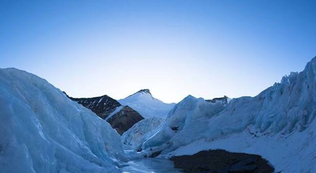 གཟའ་འཁོར་འདིའི་གནམ་གཤིས་སྔོན་བརྡ།