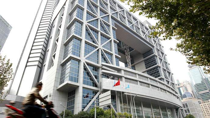 བོད་རང་སྐྱོང་ལྗོངས་སྲིད་གཞུང་གི་བུན་འཛིན་ཧྲང་ཧའེ་འཛིན་ལོར་ཉོ་ཚོང་སུའོ་རུ་ཐོག་མར་བཏོན་པ།